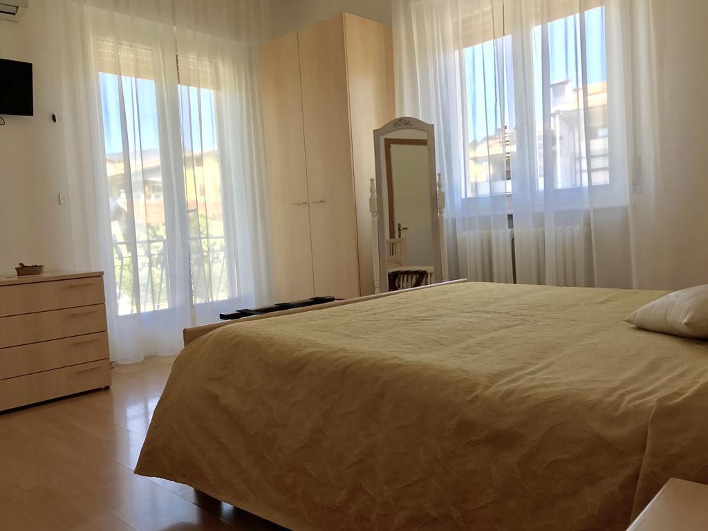 La Lanterna Hotel Гарда Екстериор снимка
